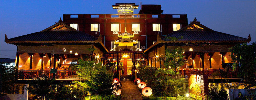 A Little Bit Of Mandalay Tavern Exterior photo